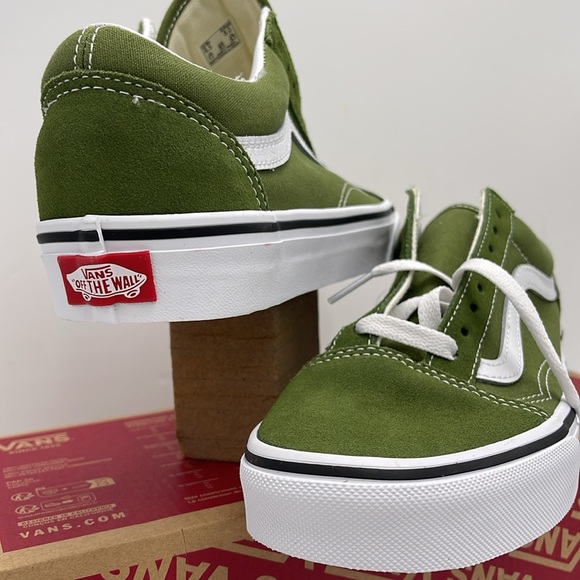 Vans Men’s Old Skool Color Theory Pesto
VN000CT8CIB
Sneakerss - Picture 9 of 16